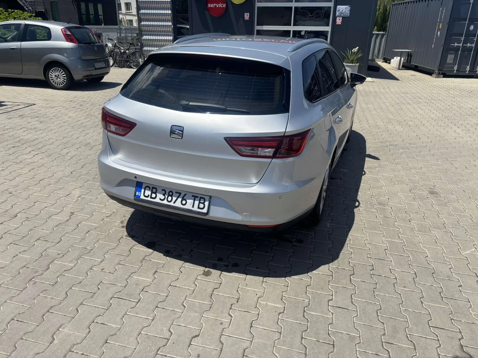 Seat Leon 1.6 TDI, снимка 5 - Автомобили и джипове - 55077460