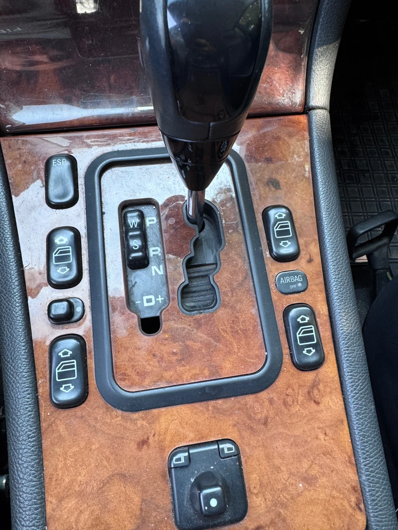 Mercedes-Benz E 320, снимка 7 - Автомобили и джипове - 55228897