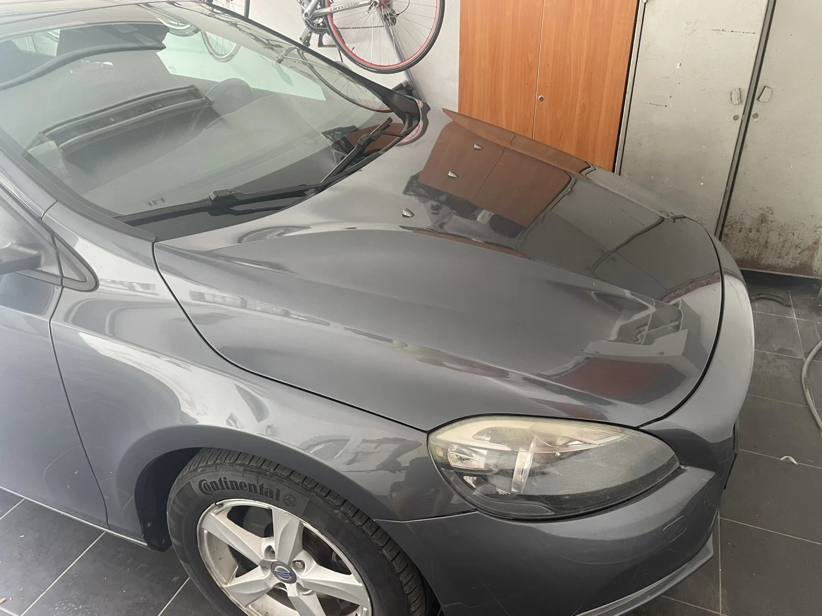 Volvo V40 T3, снимка 8 - Автомобили и джипове - 55973948