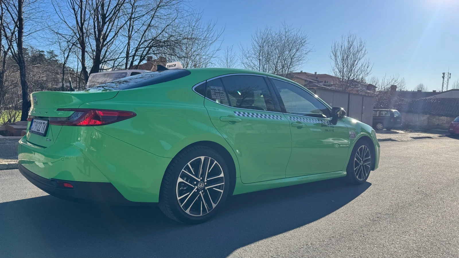 Toyota Camry 2.5HSD LUHURY, снимка 3 - Автомобили и джипове - 56056581