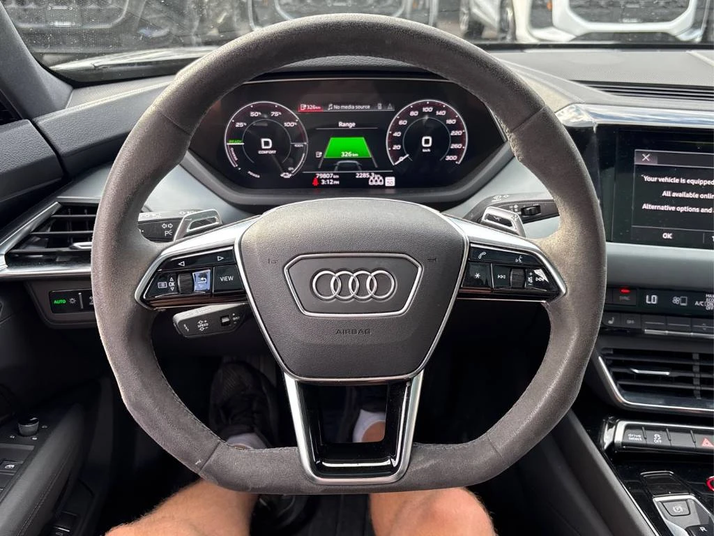 Audi E-Tron GT * CARFAX* ����� �� �����������*  | Mobile.bg � ����������� 7