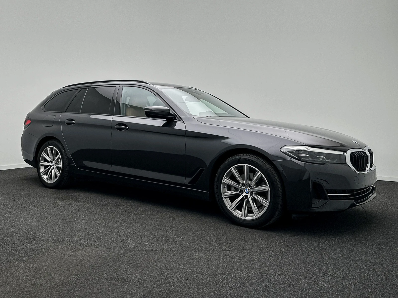 BMW 520 i Touring, снимка 6 - Автомобили и джипове - 56365293