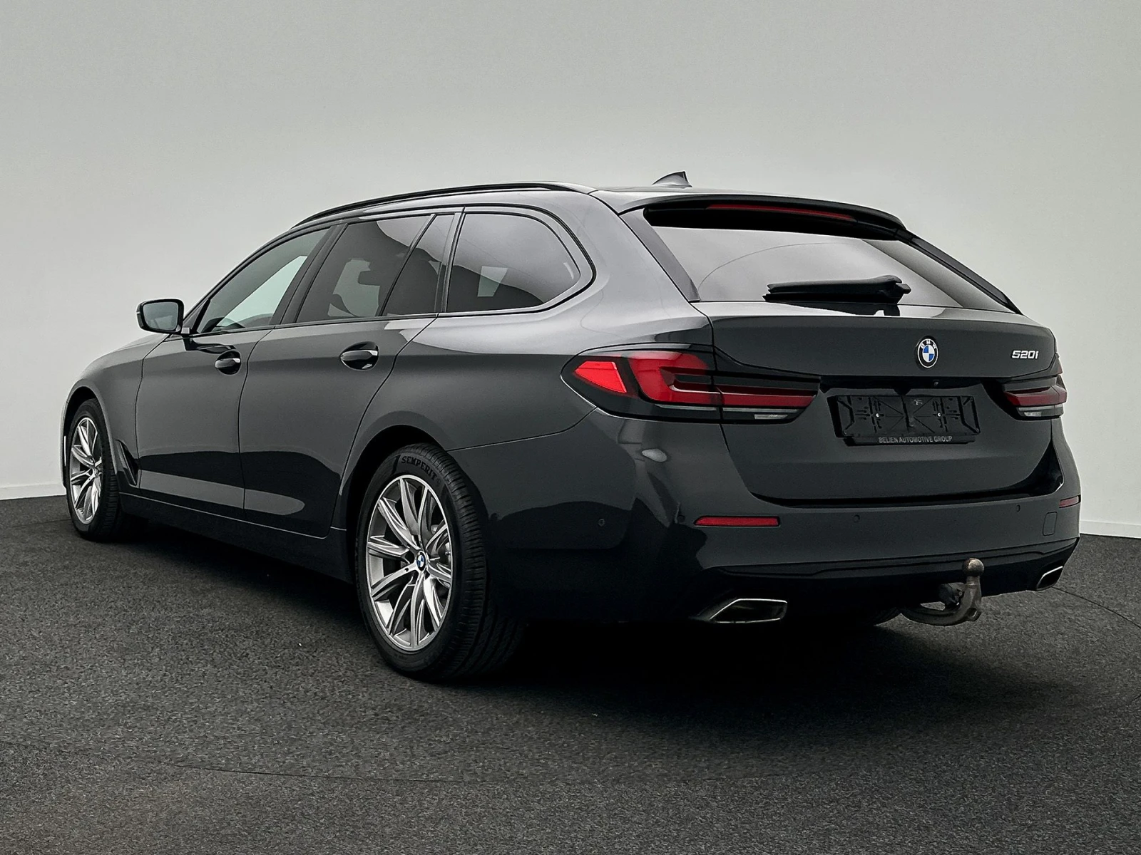 BMW 520 i Touring, снимка 3 - Автомобили и джипове - 56365293
