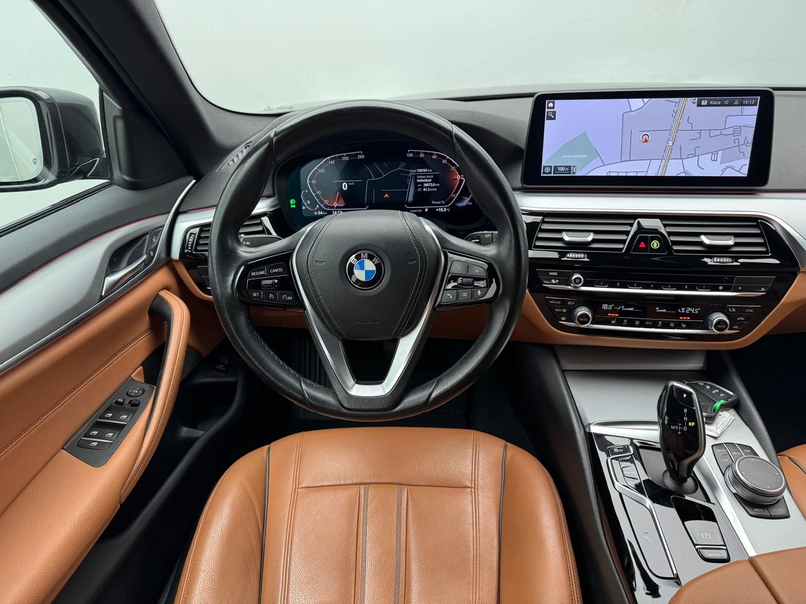 BMW 520 i Touring, снимка 8 - Автомобили и джипове - 56365293
