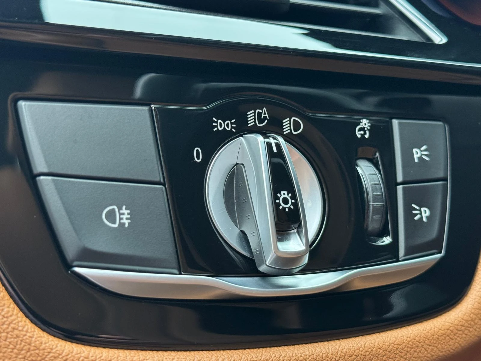 BMW 520 i Touring, снимка 16 - Автомобили и джипове - 56365293