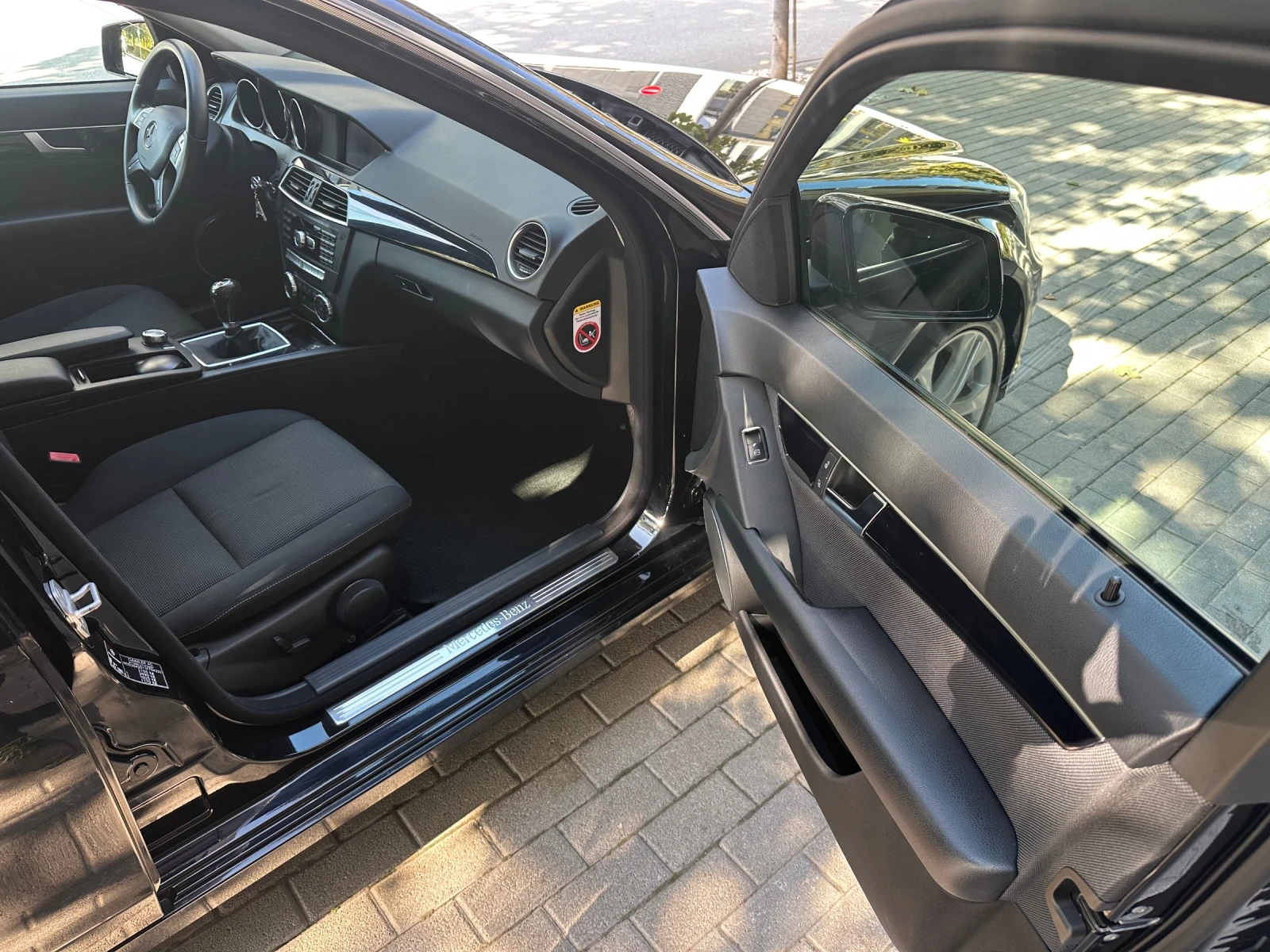 Mercedes-Benz C 220 УНИКАТ , снимка 12 - Автомобили и джипове - 56631562