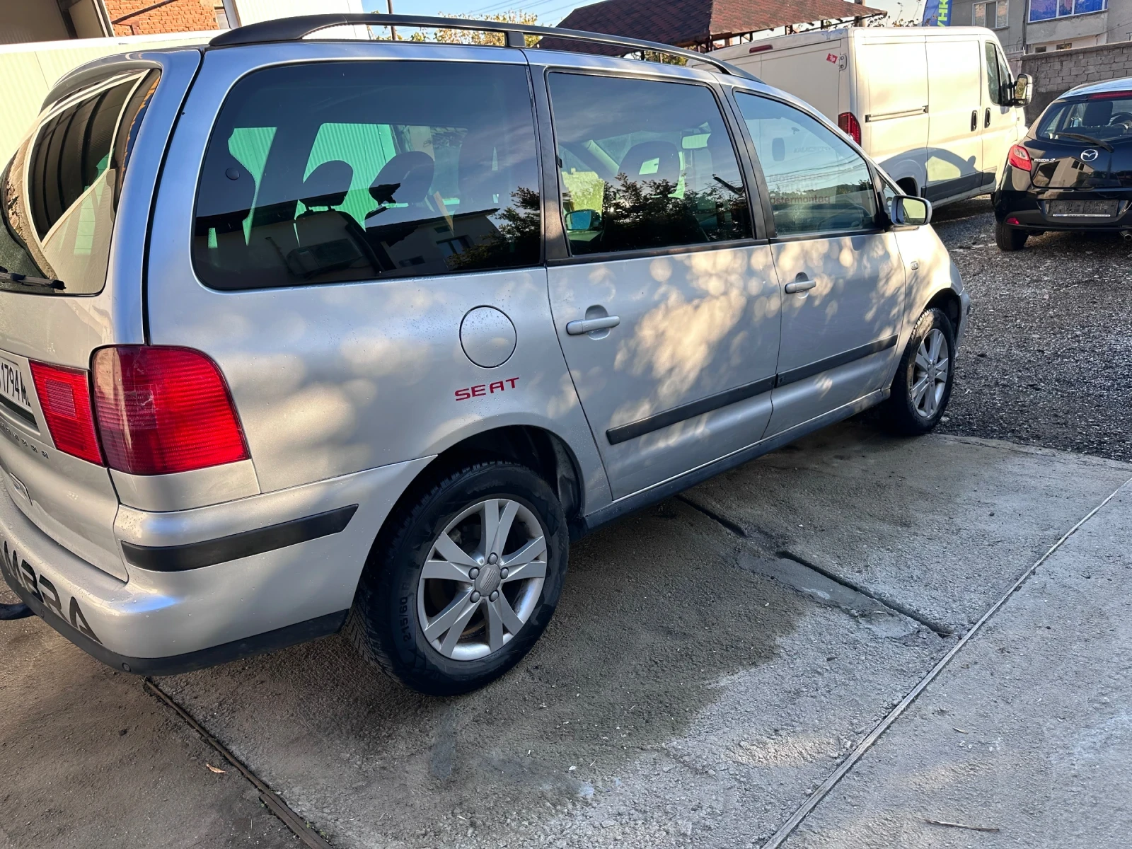 Seat Alhambra 2.0ТДИ/2008/Перфектен, снимка 2 - Автомобили и джипове - 56691895