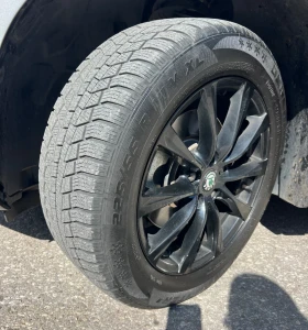 Skoda Karoq SUV 4х4, снимка 3