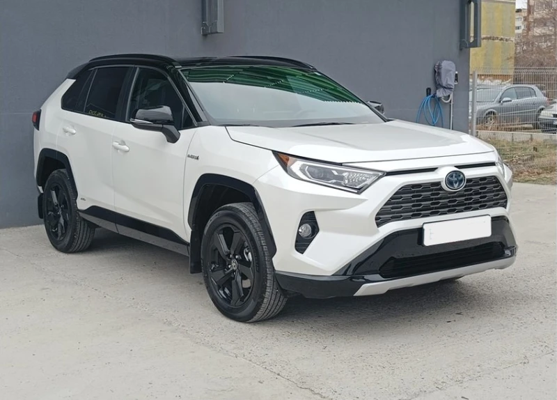 Toyota Rav4, снимка 4 - Автомобили и джипове - 48143652