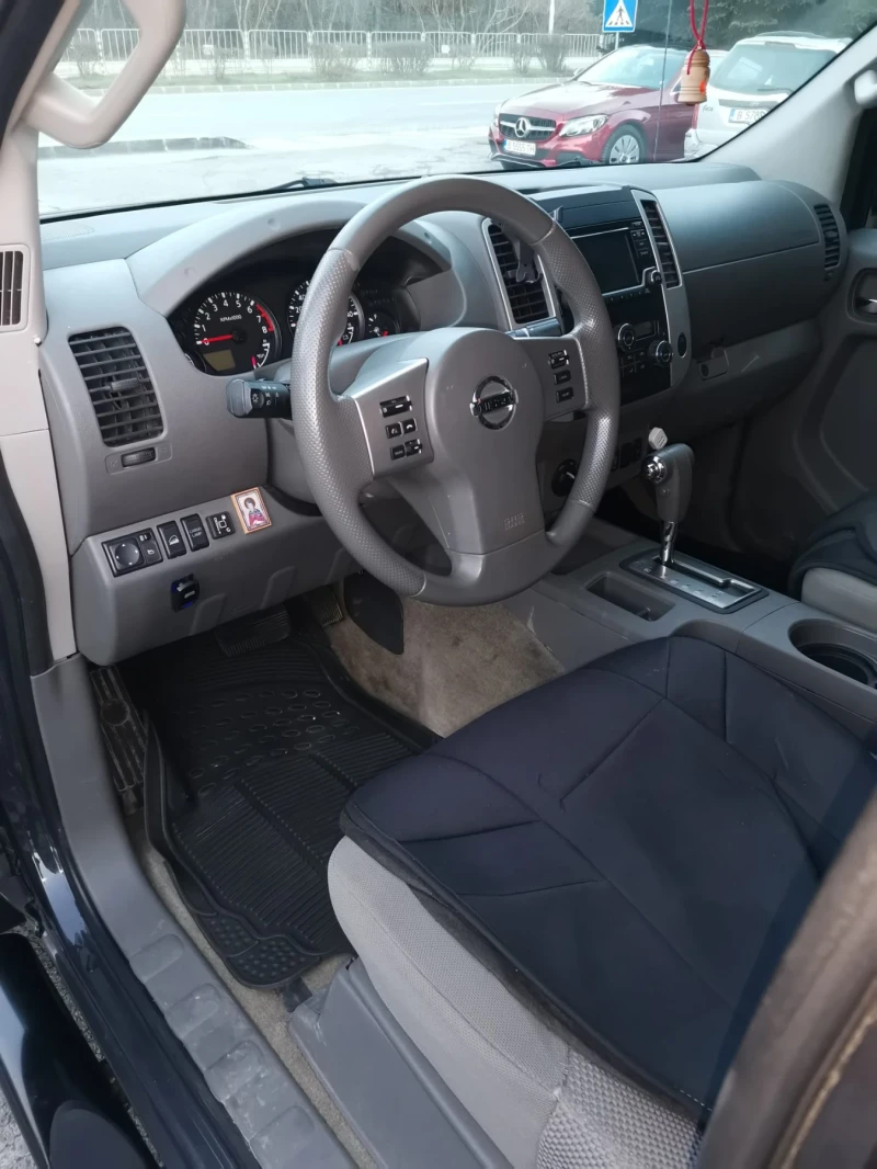 Nissan Frontier, снимка 5 - Автомобили и джипове - 48691018