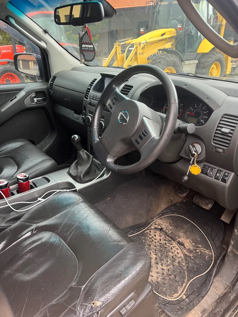 Nissan Navara, снимка 3 - Автомобили и джипове - 48753799