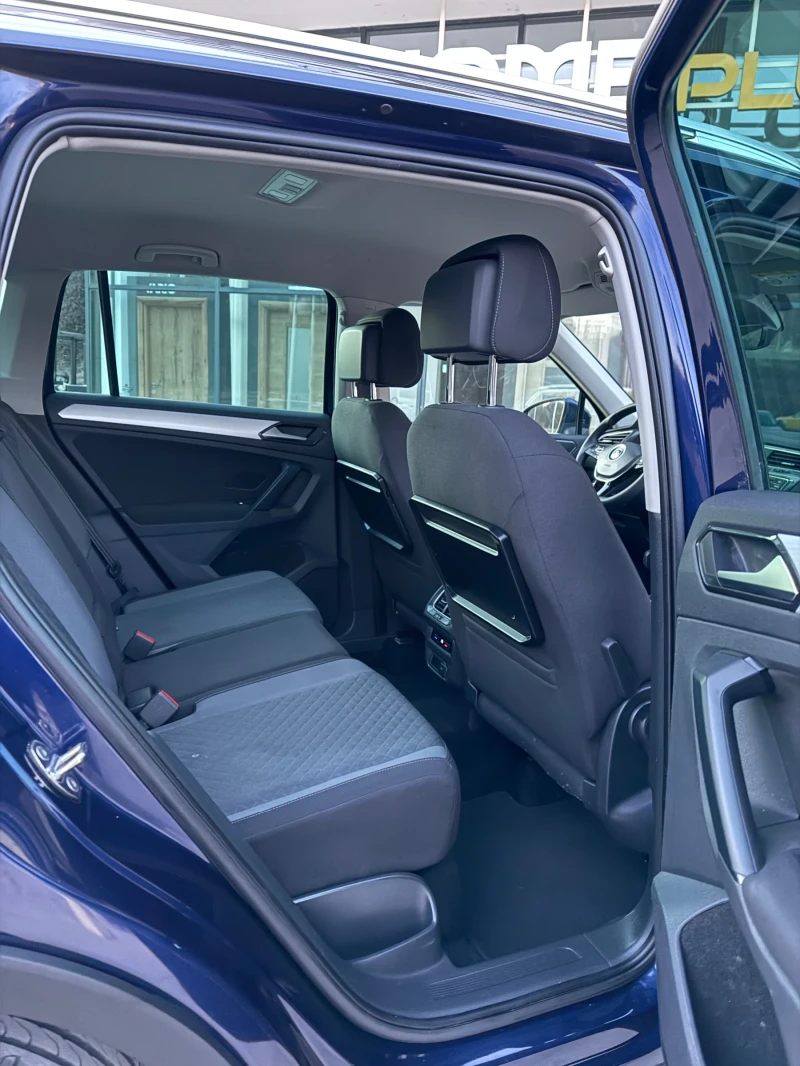 VW Tiguan Line-Assist/Атоматик, снимка 10 - Автомобили и джипове - 48904473