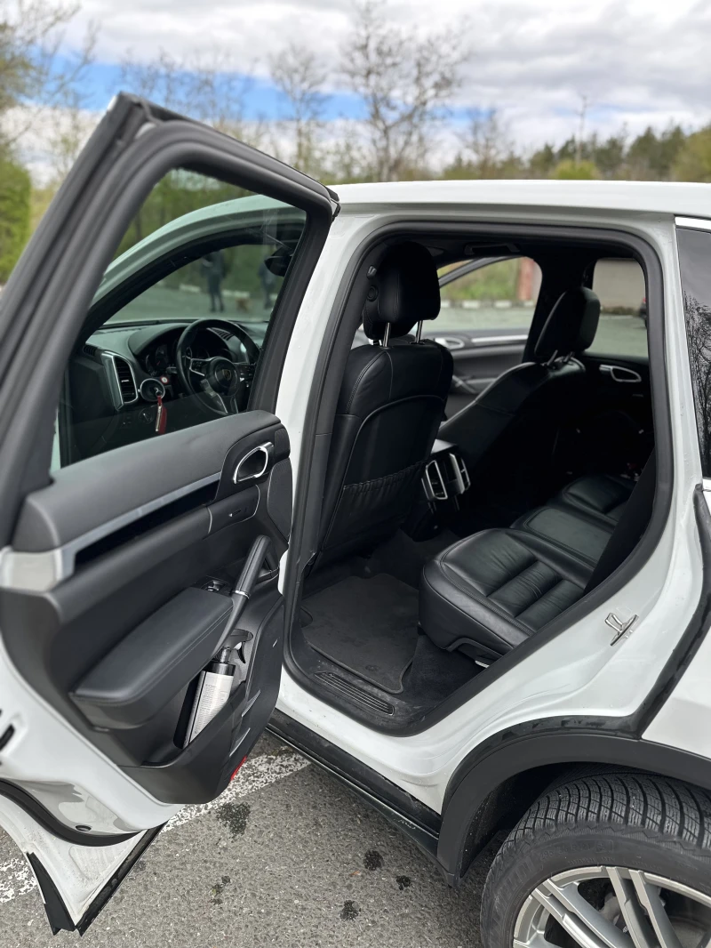 Porsche Cayenne /FACE/PANO/ПОДГРЕВ/BOSSE/БАРТЕР, снимка 16 - Автомобили и джипове - 52180577