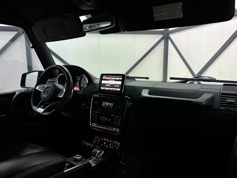 Mercedes-Benz G 350 * AMG* DESIGNO* DISTR* ОБДУХВАНЕ* , снимка 11 - Автомобили и джипове - 51814067