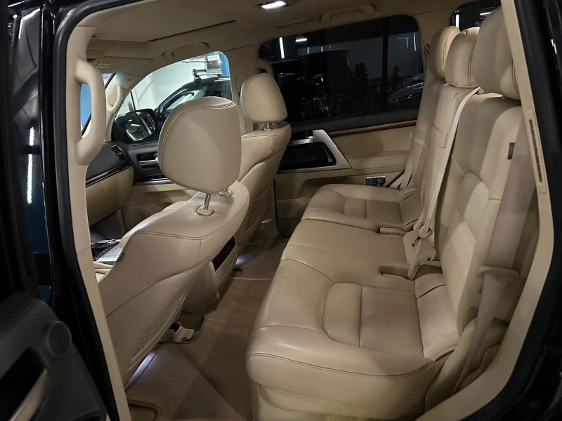 Toyota Land cruiser 4.6 всички екстри за модела!, снимка 12 - Автомобили и джипове - 53238269