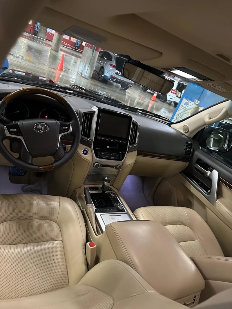 Toyota Land cruiser 4.6 всички екстри за модела!, снимка 10 - Автомобили и джипове - 53238269