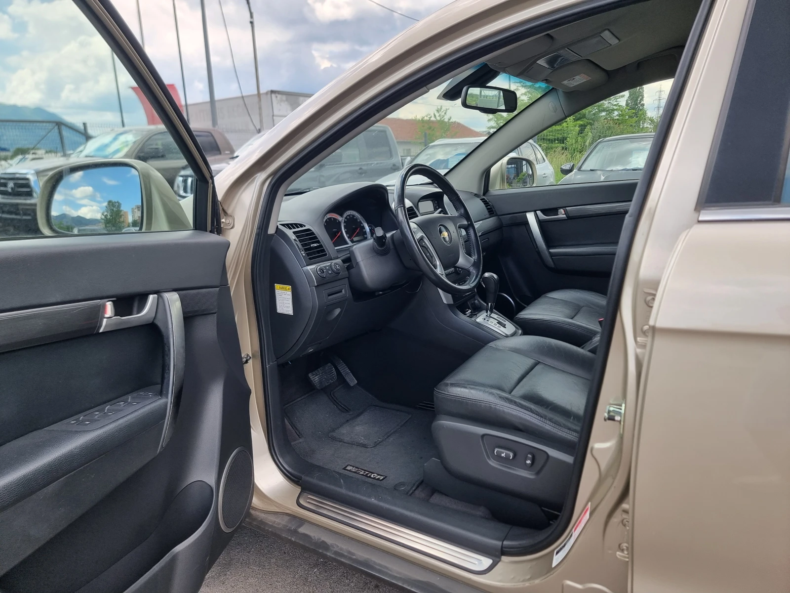 Chevrolet Captiva 2.0TDI , снимка 10 - Автомобили и джипове - 47524518