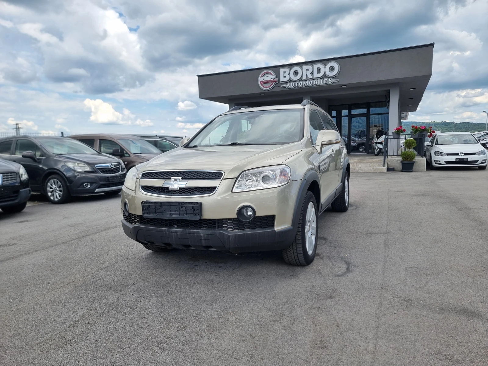 Chevrolet Captiva 2.0TDI , снимка 2 - Автомобили и джипове - 47524518