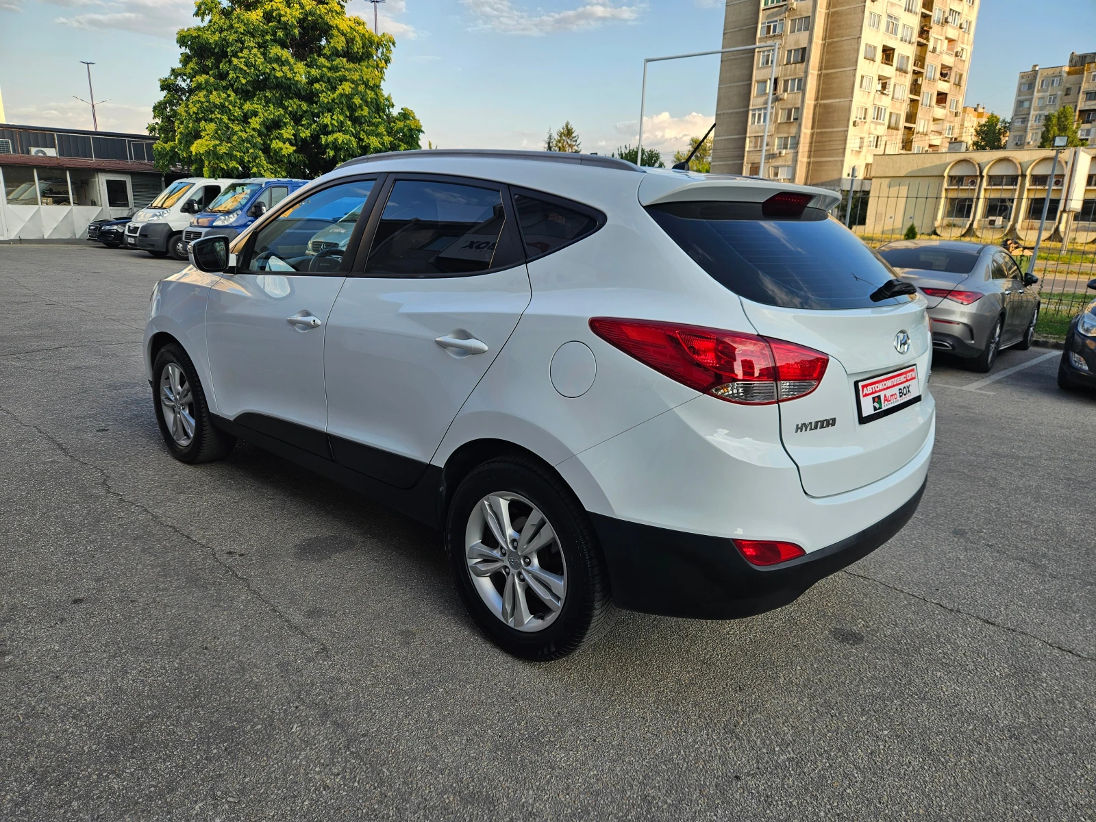 Hyundai IX35 2.0i (163 Hp) - изображение 3