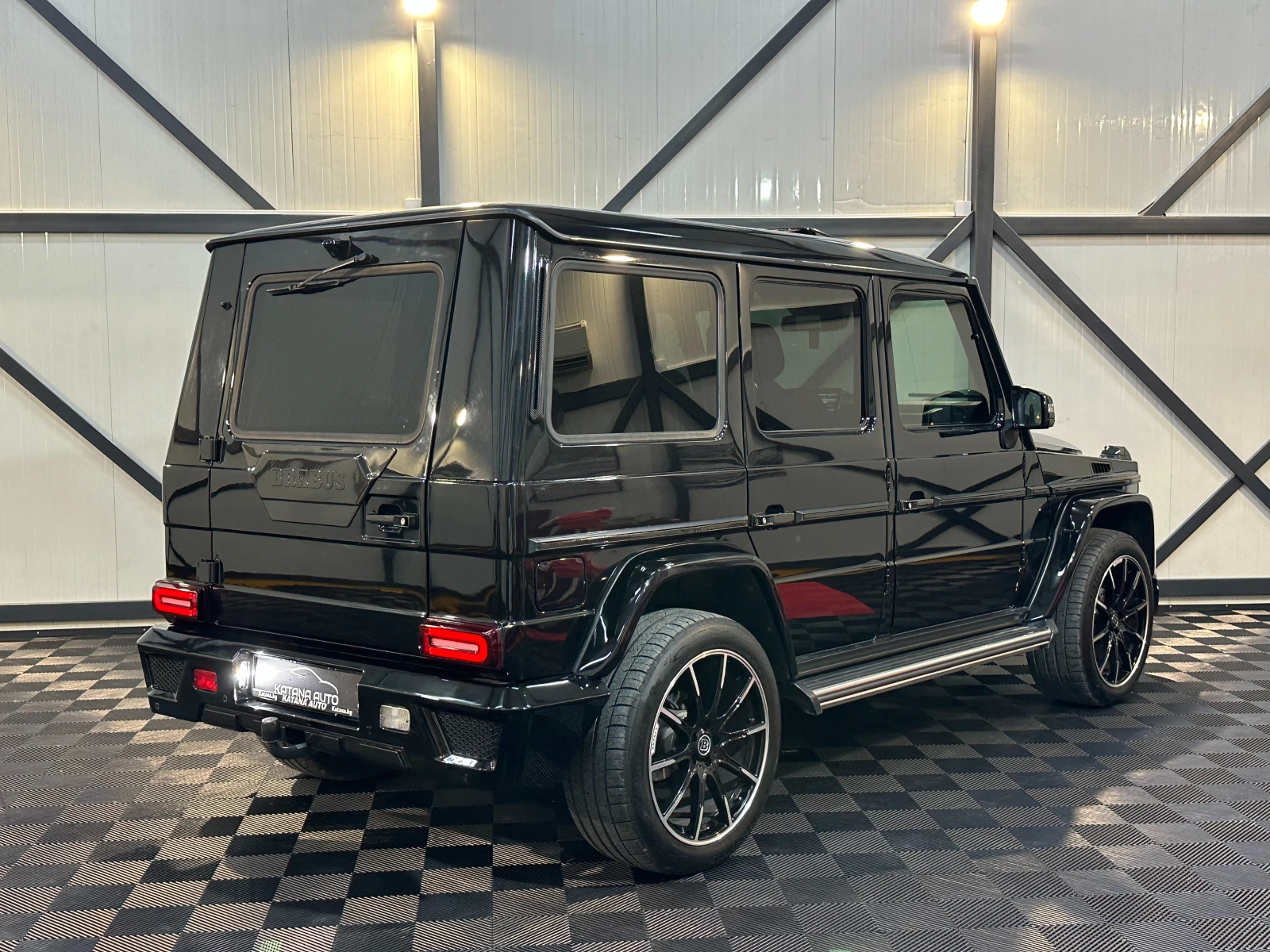 Mercedes-Benz G 350 * AMG* DESIGNO* DISTR* ОБДУХВАНЕ* , снимка 3 - Автомобили и джипове - 51814067