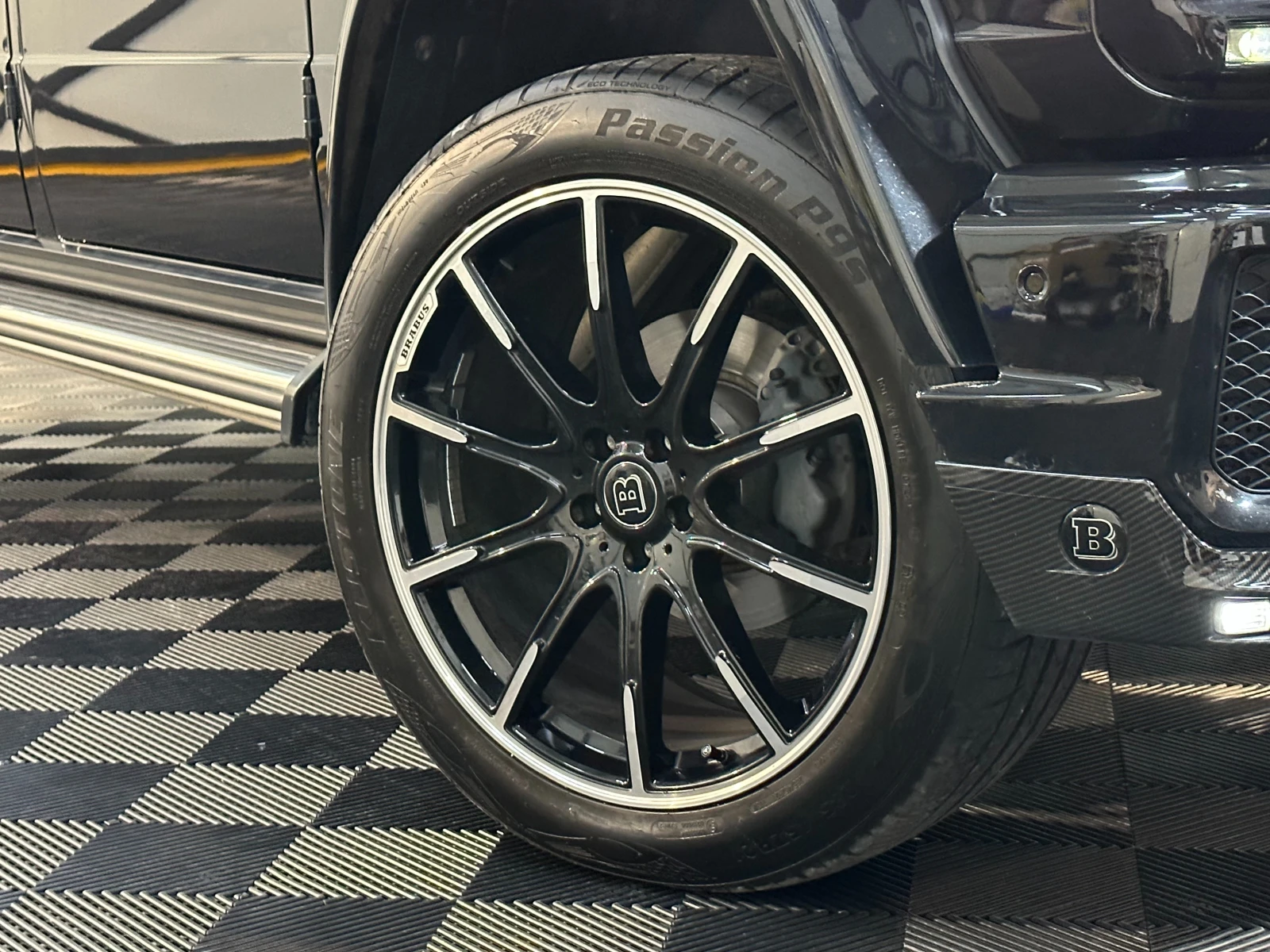 Mercedes-Benz G 350 * AMG* DESIGNO* DISTR* ОБДУХВАНЕ* , снимка 8 - Автомобили и джипове - 51814067