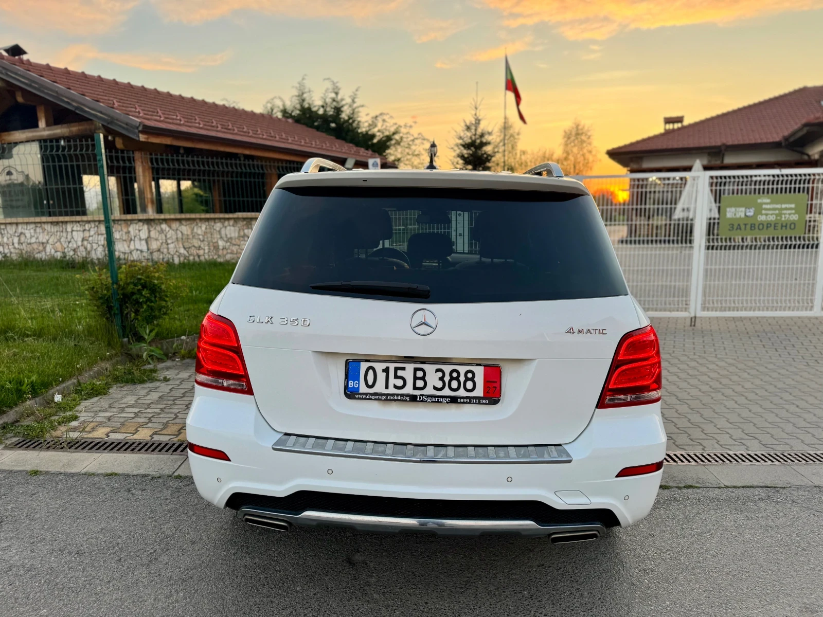 Mercedes-Benz GLK, снимка 8 - Автомобили и джипове - 54425618