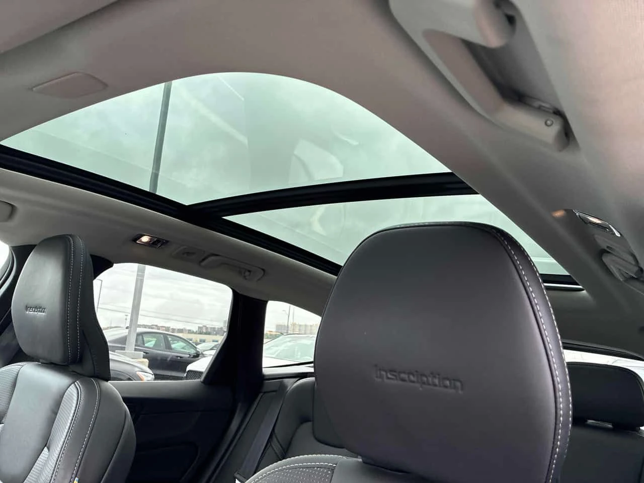 Volvo XC60 * Inscription * CARFAX * ЦЕНА ДО БГ, снимка 14 - Автомобили и джипове - 55493983