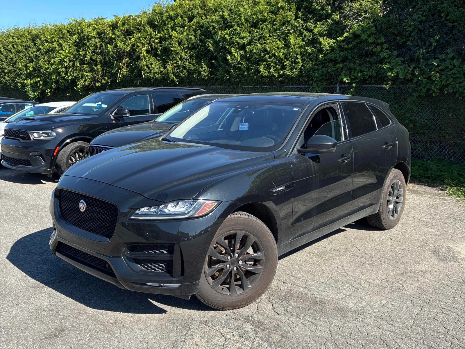 Jaguar F-PACE * 25t R Sport * CARFAX * 