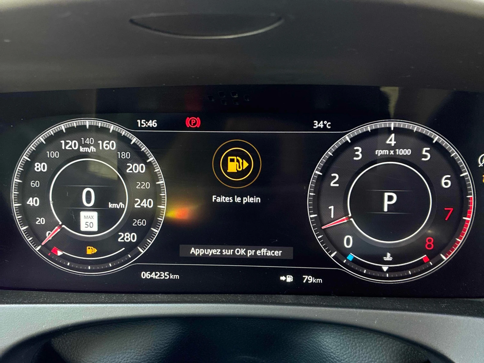 Jaguar F-PACE * 25t R Sport * CARFAX * , снимка 8 - Автомобили и джипове - 55993489