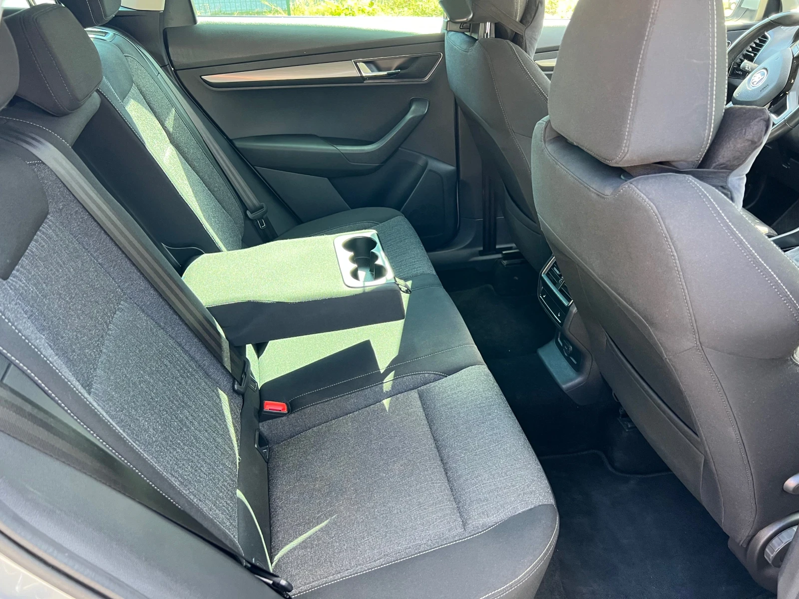 Skoda Karoq SUV 4х4, снимка 12 - Автомобили и джипове - 56564298