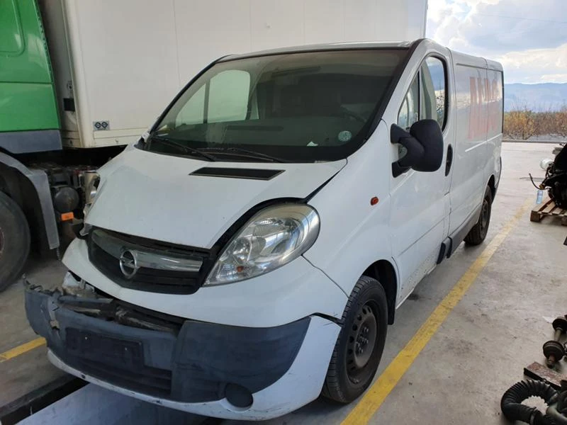 Opel Vivaro, снимка 2 - Бусове и автобуси - 46552581