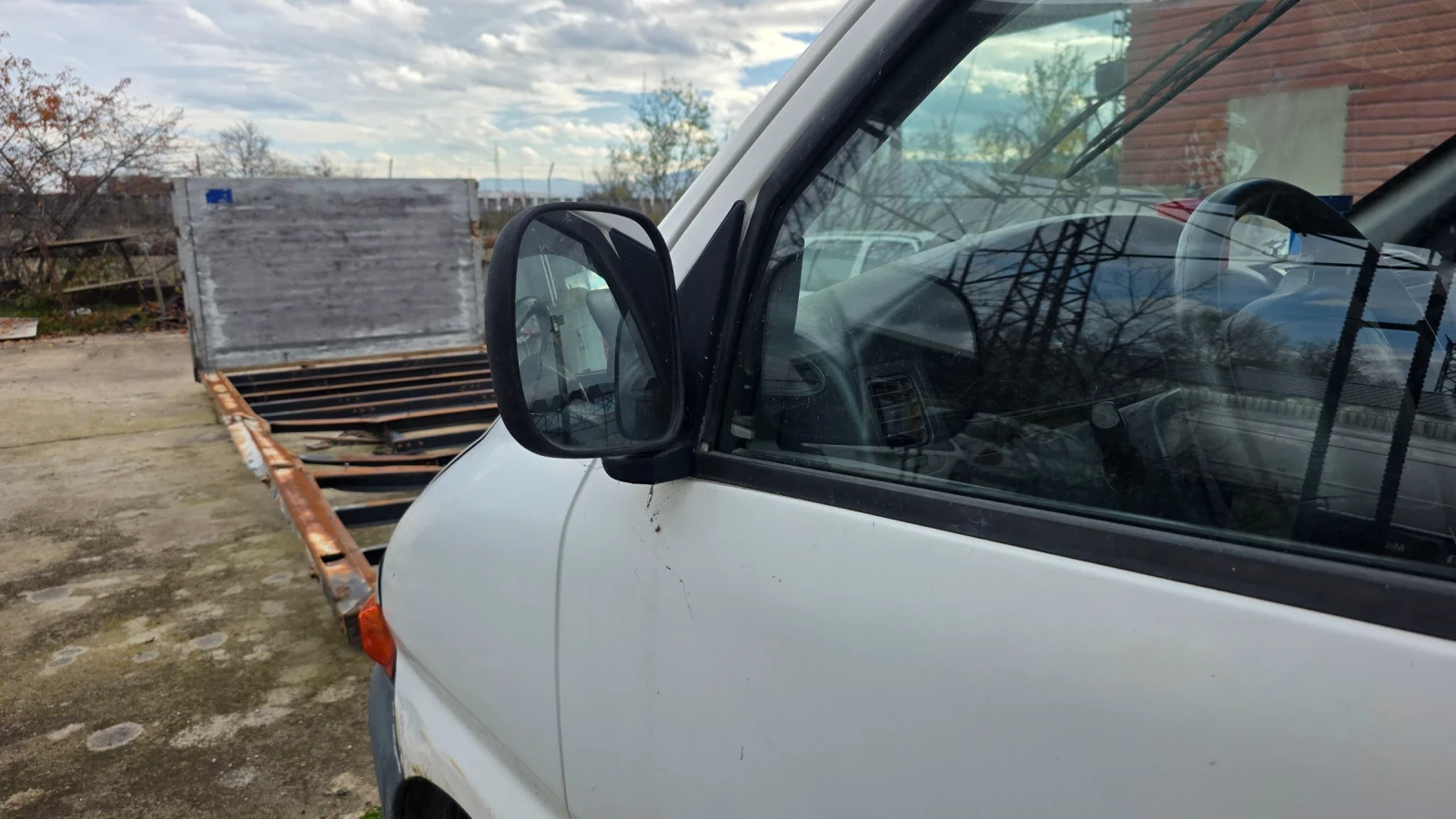 Toyota Hiace  - изображение 6