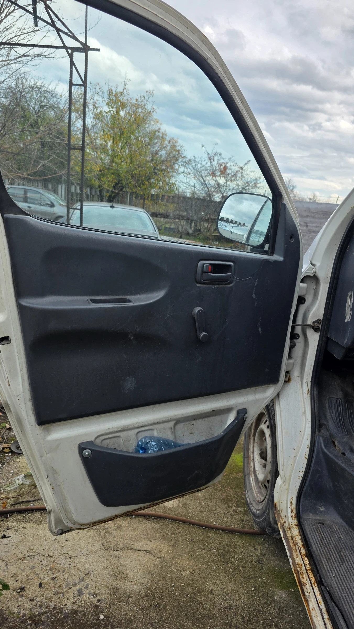 Toyota Hiace  - изображение 9