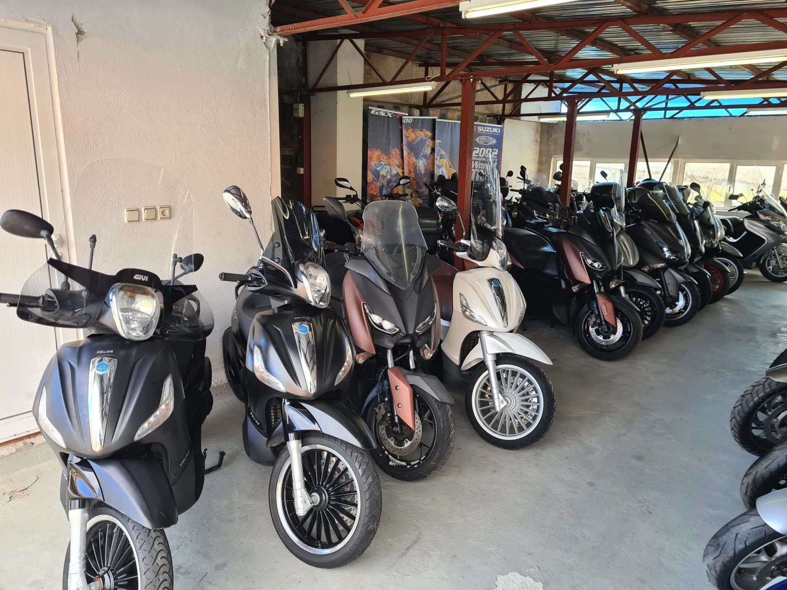 Piaggio Beverly 300i  - изображение 9