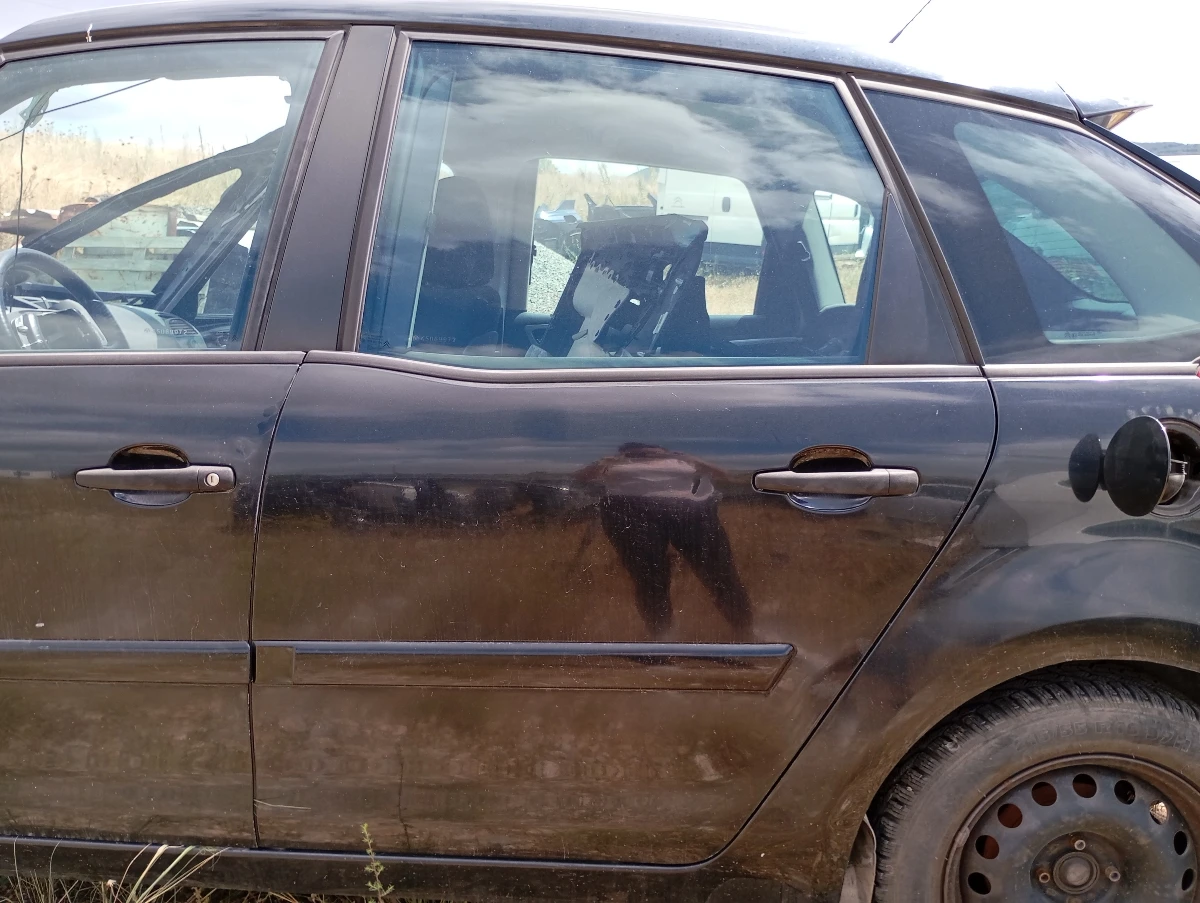     4  1.6 | Mobile.bg   1