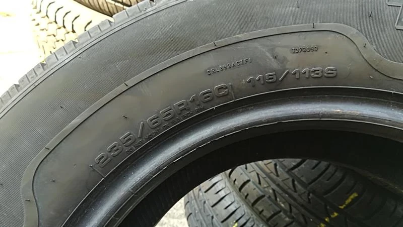 Гуми Летни 235/65R16, снимка 7 - Гуми и джанти - 25308635