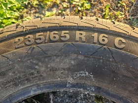 Гуми Зимни 235/65R16, снимка 3 - Гуми и джанти - 47664290