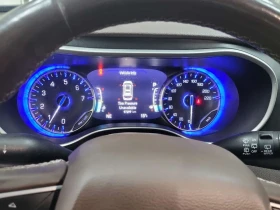Chrysler Pacifica TOURING| DISTRONIC| 360| ПОДГРЕВИ| 2 КЛЮЧА| CARFAX, снимка 11