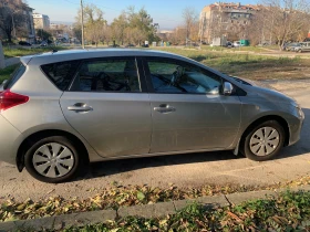 Toyota Auris 1.33 VVT-i 6ск Terra, снимка 3