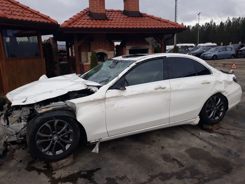 Mercedes-Benz C 180 78000km, снимка 2 - Автомобили и джипове - 38851589