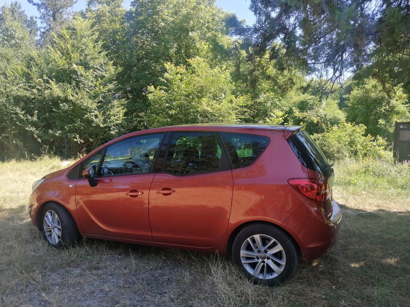 Opel Meriva газ, снимка 2 - Автомобили и джипове - 46069885