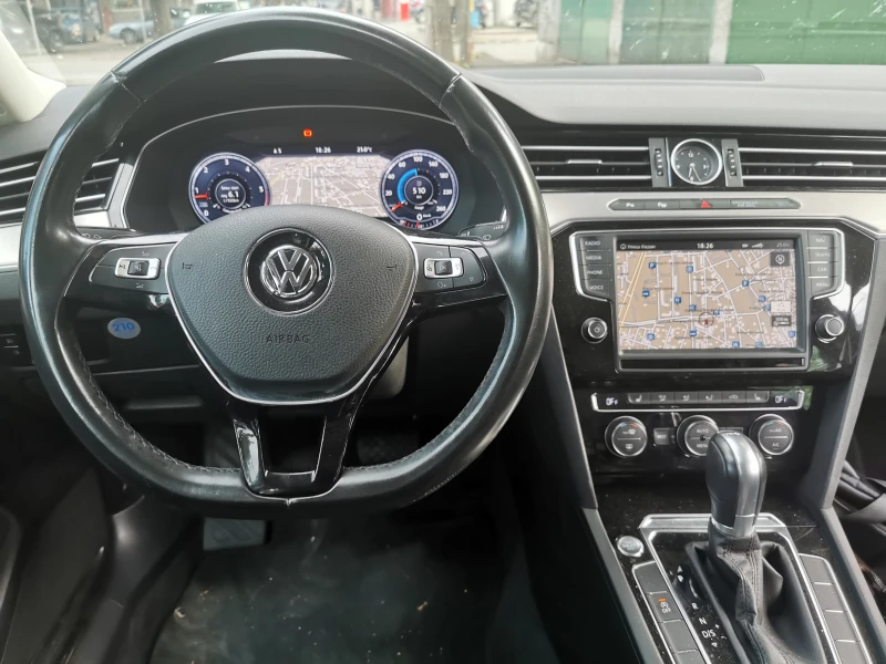 VW Passat, снимка 13 - Автомобили и джипове - 48699160