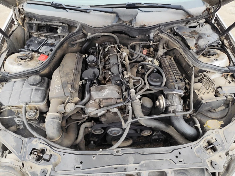 Mercedes-Benz C 220 2.0CDI, снимка 6 - Автомобили и джипове - 50230890