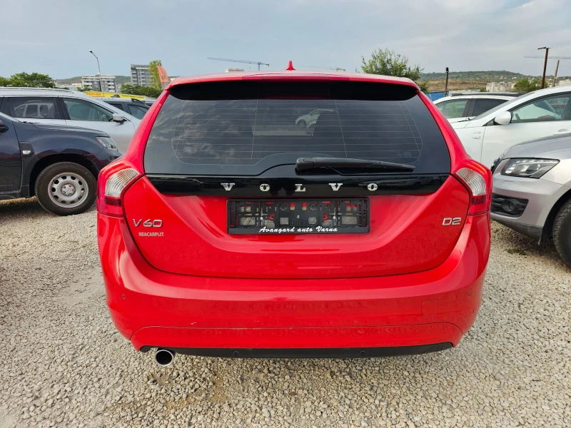 Volvo V60 2.0D, 120к.с., Facelift , снимка 5 - Автомобили и джипове - 51460788