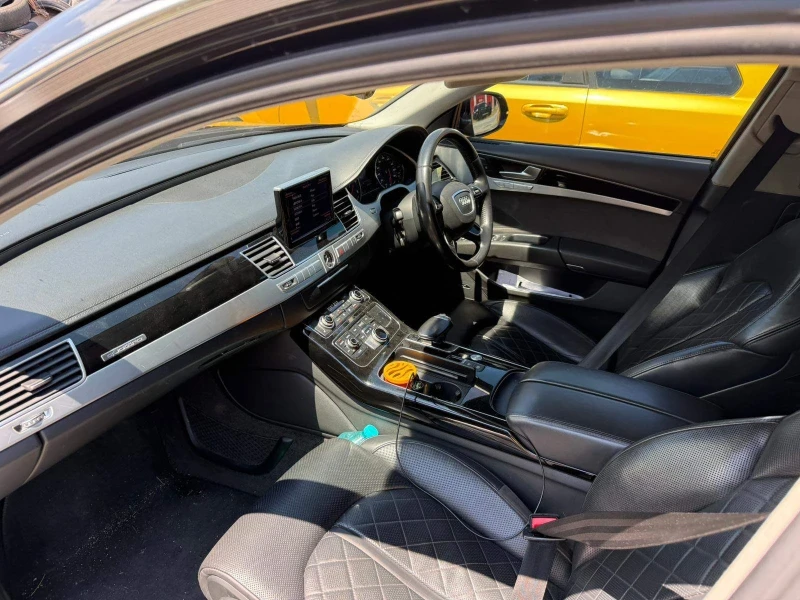 Audi A8 MATRIX , снимка 4 - Автомобили и джипове - 52068585