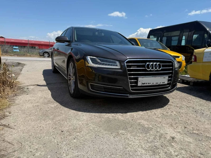 Audi A8 MATRIX 