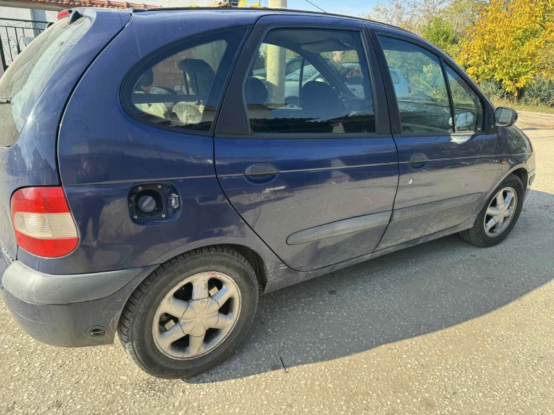 Renault Scenic, снимка 4 - Автомобили и джипове - 52634790