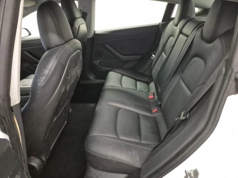 Tesla Model 3 * LONG RANGE * CARFAX * БЕЗ ПЪРВОНАЧАЛНА ВНОСКА, снимка 12 - Автомобили и джипове - 52842213