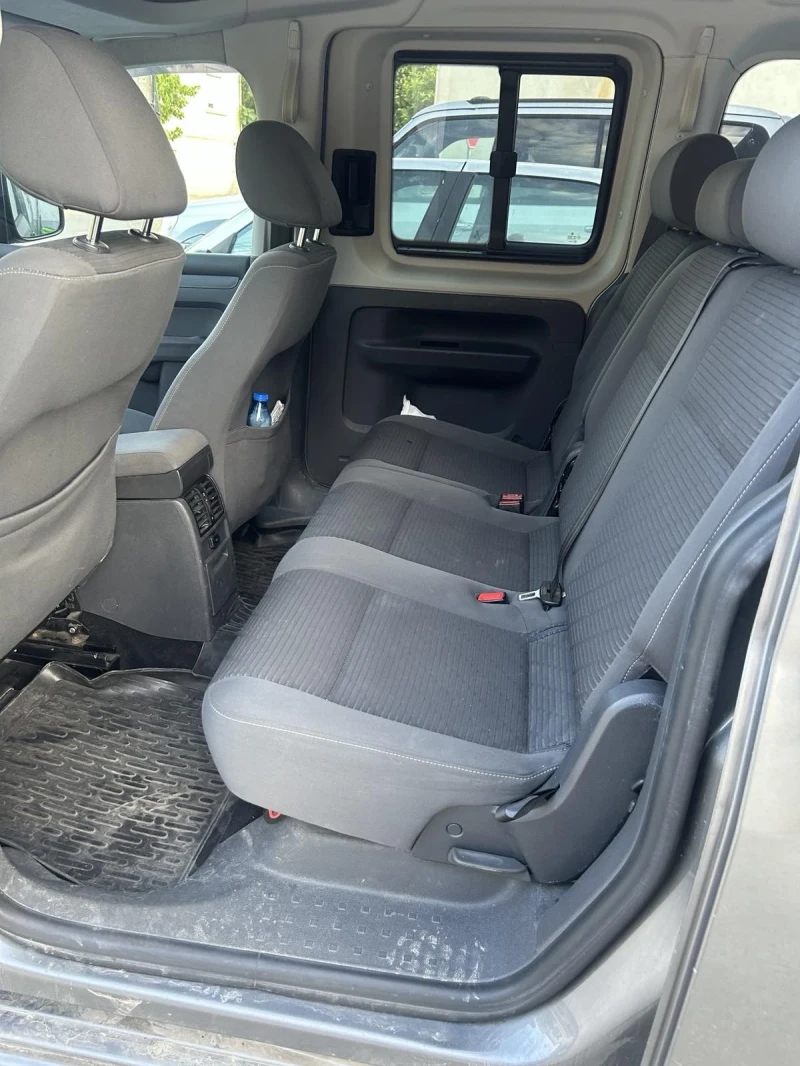 VW Caddy Maxi, снимка 10 - Автомобили и джипове - 52848394