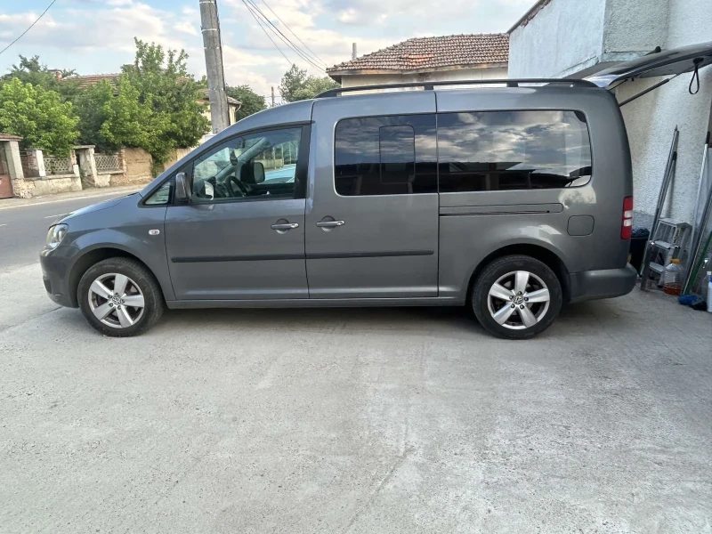 VW Caddy Maxi, снимка 12 - Автомобили и джипове - 52848394